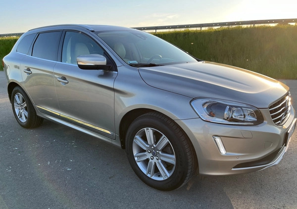 Volvo XC 60 cena 90000 przebieg: 144128, rok produkcji 2015 z Łańcut małe 379